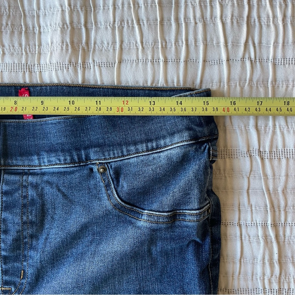 Spanx Shapewear 30 inch waist Raw Hem Skinny Jeans High Rise - Picture 5 of 9